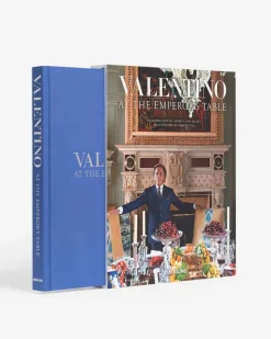 Legends|Assouline Valentino: At The Emperor'S Table